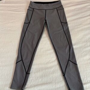 Victoria Secret Black/ White/ Gray Patterned Leggings